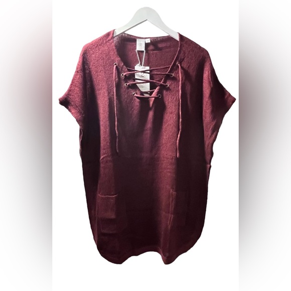 NWT 2 Chic Luxe Lace Burgundy Poncho Short Sleeves Knitted Shirt One size - Picture 2 of 10